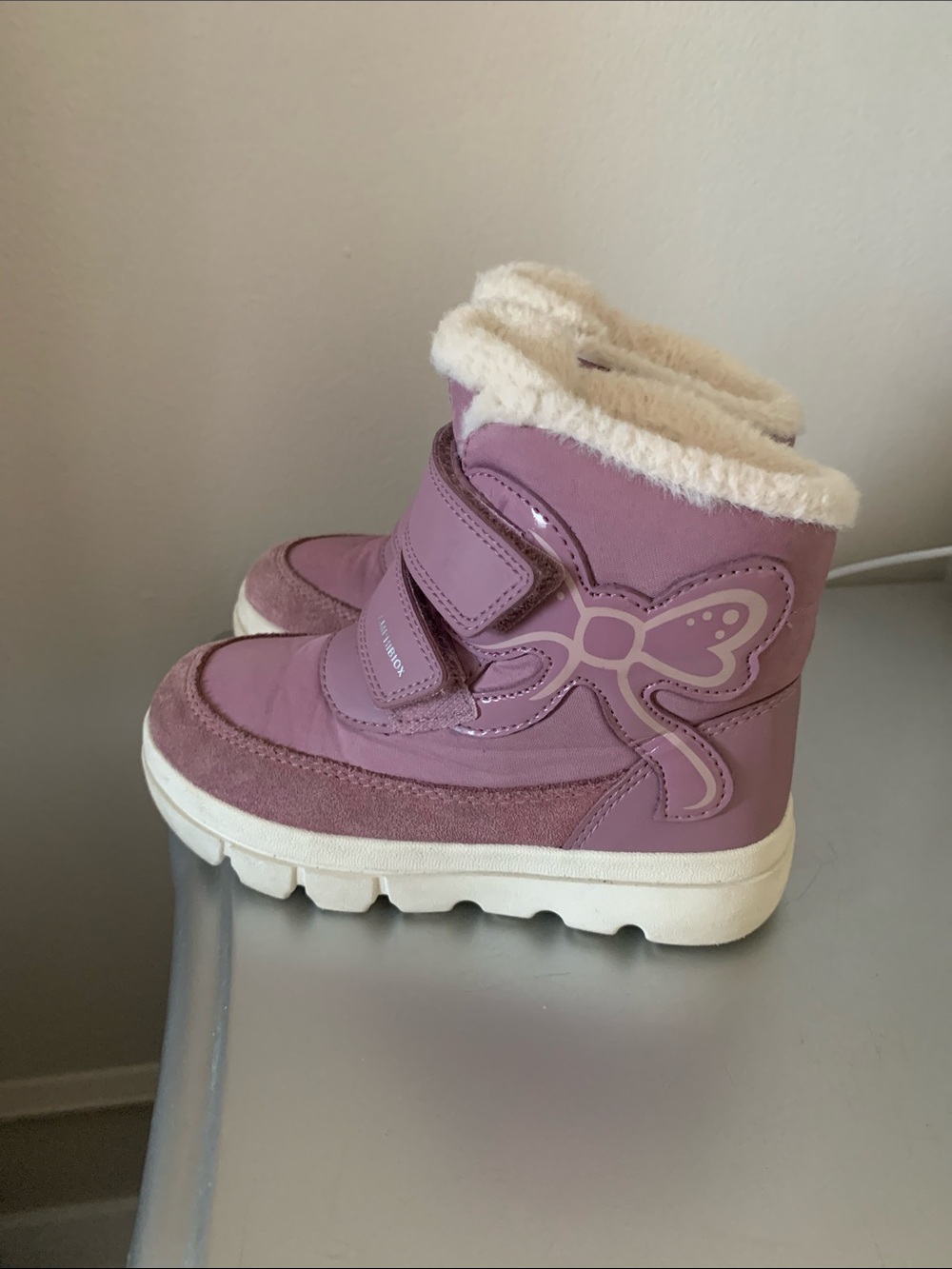 Geox Lilac Girls' Insulated Winter Boots with Butterfly Detail Worn Few Times
